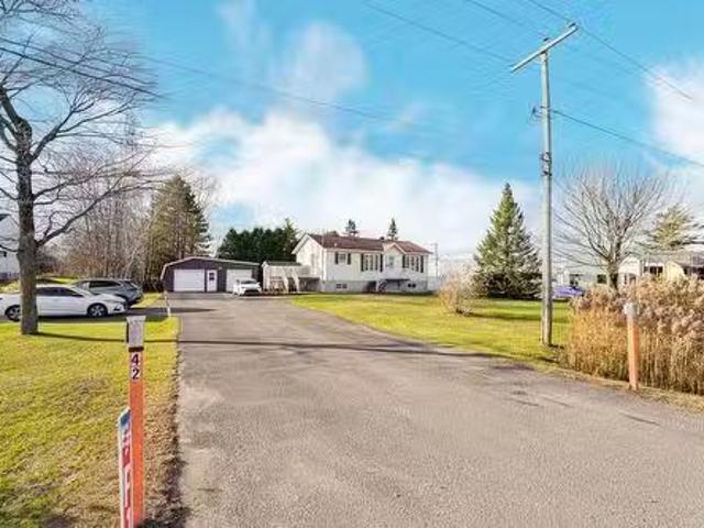 House for sale in Saint-lin, Quebec