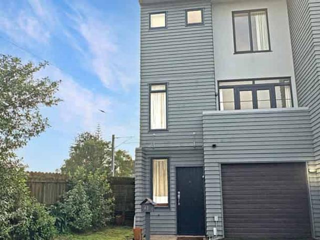 House for rent in Avondale, Oroua County