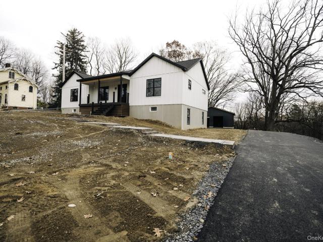 House for sale in Milton, New York