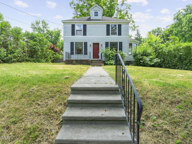 House for sale in Broadalbin