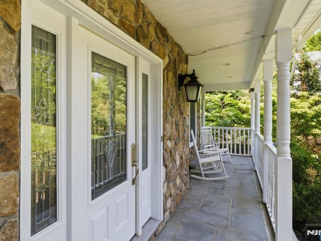 House for sale in Montvale, New Jersey