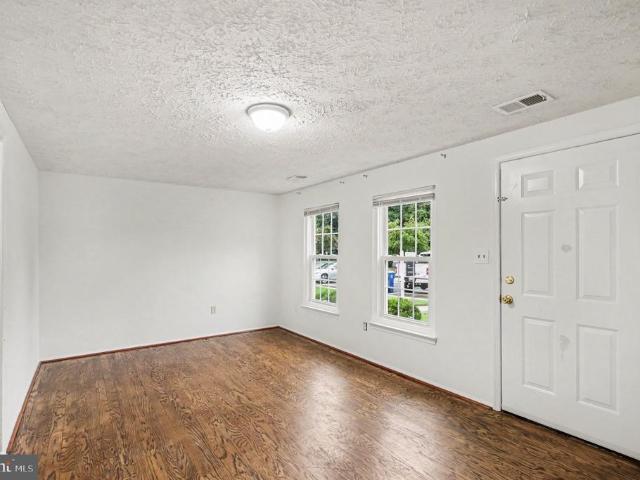 Townhouse for sale in Quailwood, La Plata