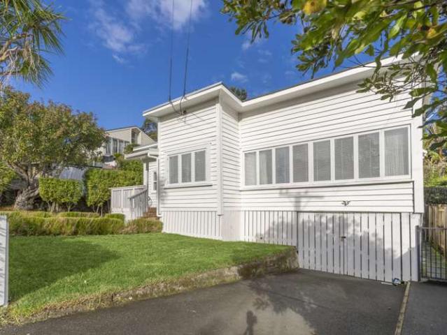 House for sale in Balmoral