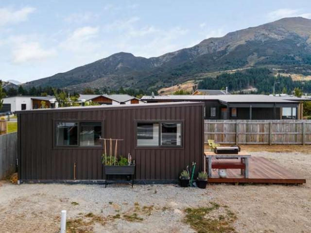 House for sale in Otakou