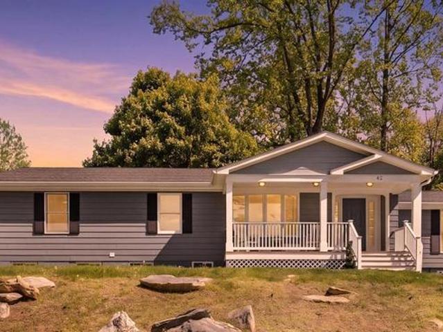 House for sale in Bunker Hill, West Virginia