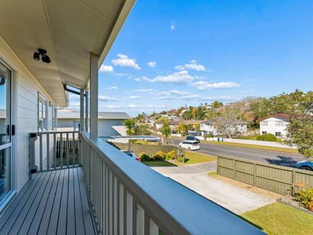 House for sale in Wairau Valley, Oroua County