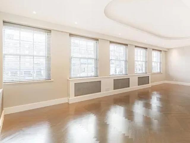 Apartment for rent in Mayfair, Greater London