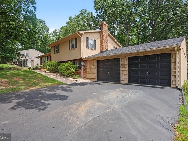 House for sale in Glenville, Pennsylvania