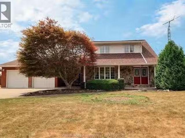 House for sale in Chatham–kent, Ontario