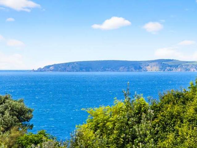 Land for sale in Leigh
