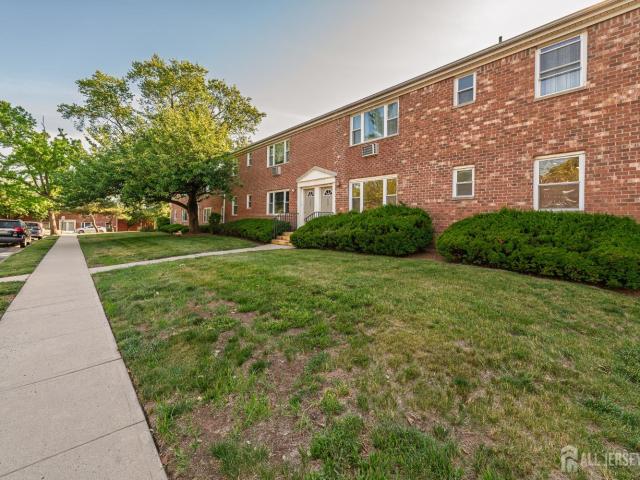 Property for sale in Edison, New Jersey