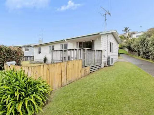 House for sale in Omokoroa, Bay Of Plenty