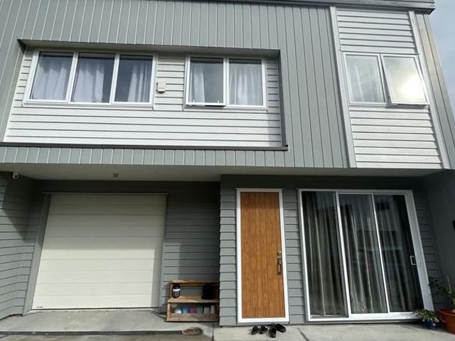 Apartment for rent in Waitākere, Waitākere Ranges
