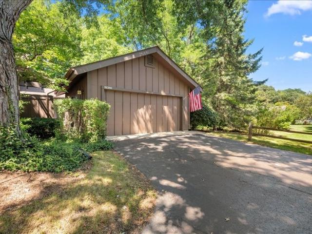 Townhouse for sale in Saint Charles, Iowa