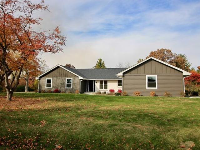 House for sale in Saint Charles, Iowa