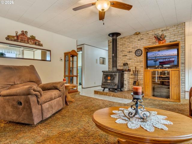 House for sale in Knappa, Astoria