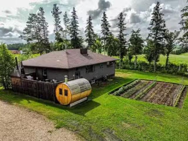 House for sale in Alberta