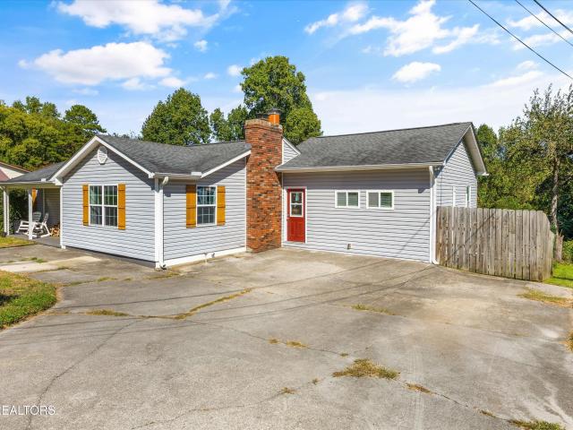 House for sale in Bucktown, Lenoir City
