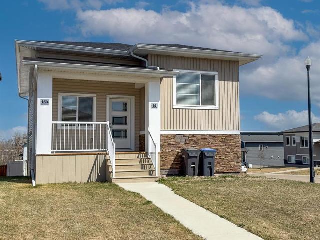 House for sale in Sylvan Lake, Alberta