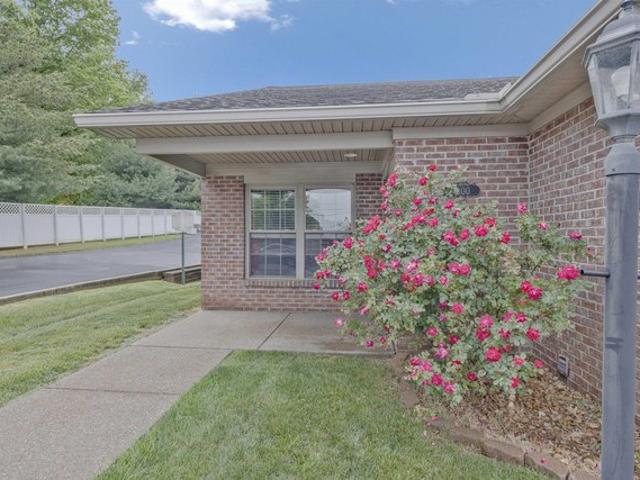 Condo for sale in Evansville, Indiana
