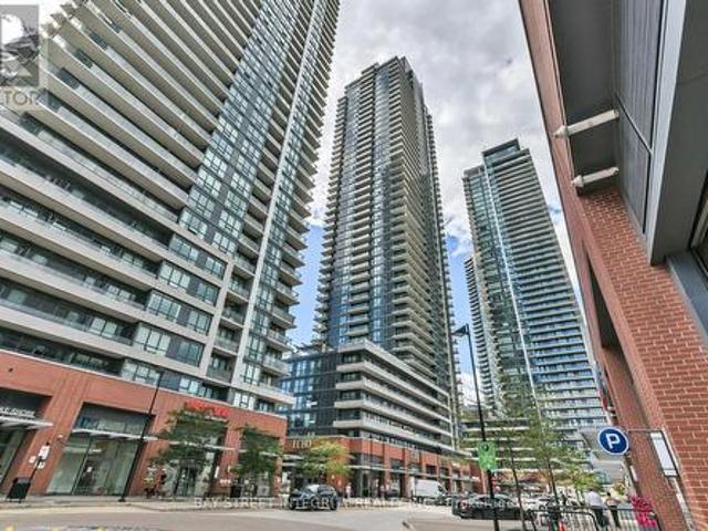 Condo for sale in Spadina—Fort York, Toronto