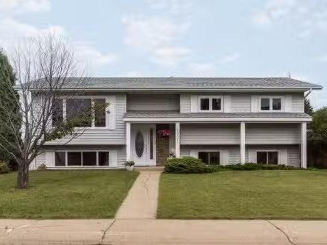 House for sale in Camrose, Alberta