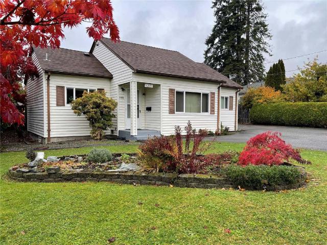 House for sale in Clayoquot, British Columbia