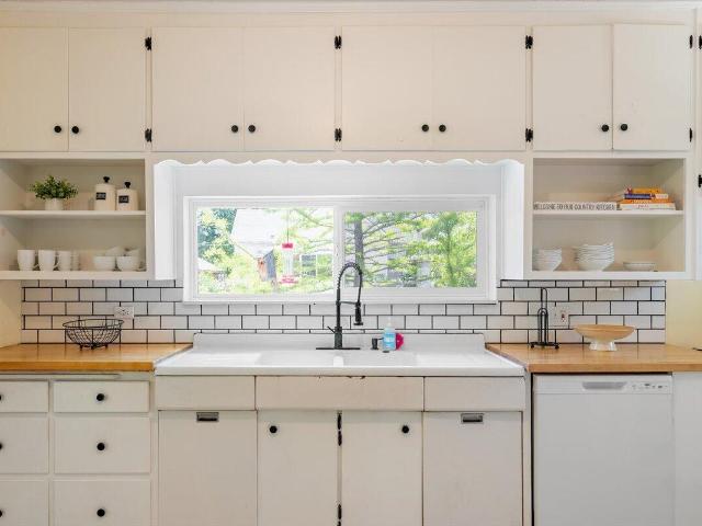 House for sale in Dunsmuir, California