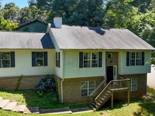 House for sale in Oakwood, Georgia