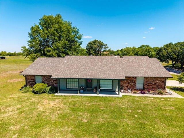 House for sale in Meeker, Oklahoma