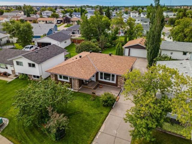 House for sale in Leduc House for sale in Leduc