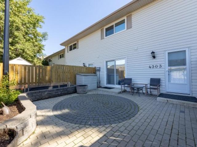 Townhouse for sale in Stony Plain, Alberta