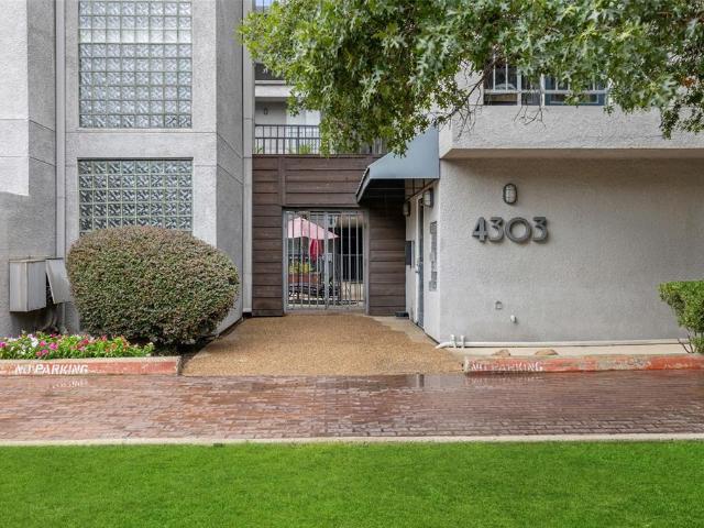Condo for sale in Dallas, Texas