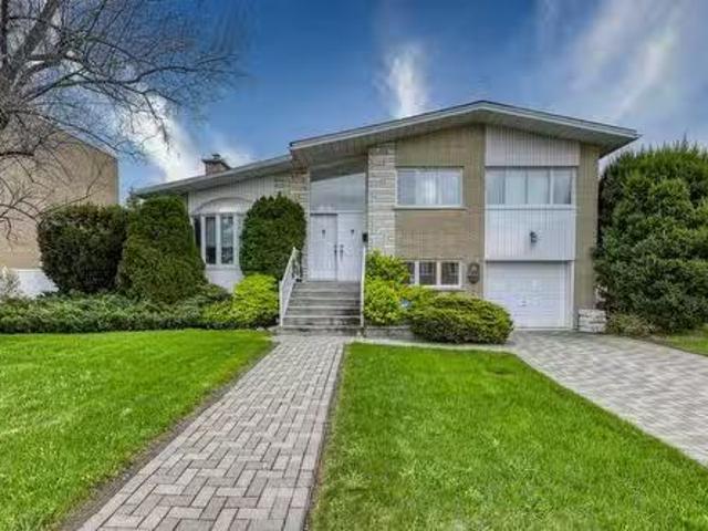 House for sale in Chomedey, Quebec