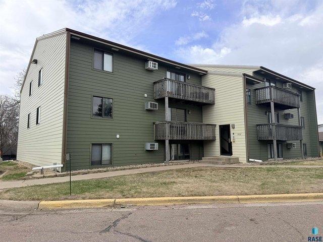 House for sale in Sioux Falls, Minnehaha County