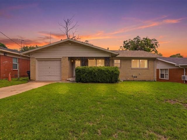 House for sale in Lake Worth, Texas