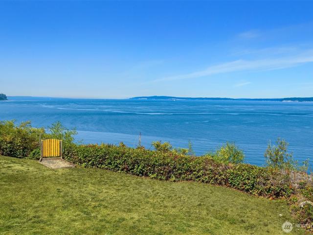 House for sale in Hansville, Washington