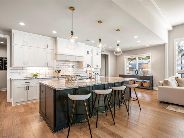 House for sale in Cave Springs, Benton County