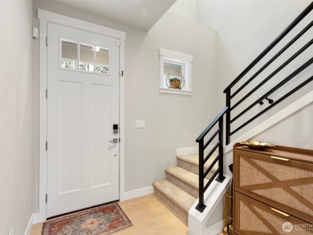 Condo for sale in Washington