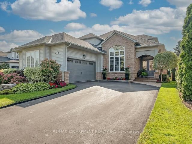 Apartment for sale in Woburn, Ontario