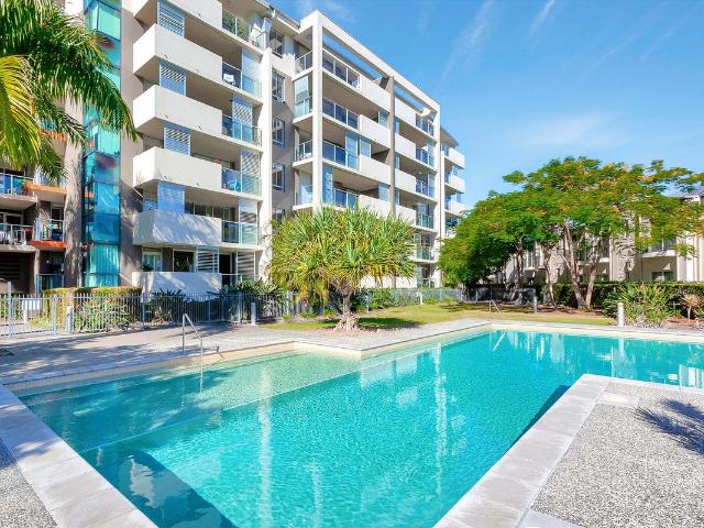 Apartment for rent in Burleigh Waters, Gold Coast City