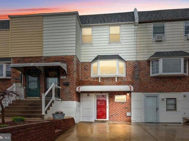 Townhouse for sale in Philadelphia, Pennsylvania