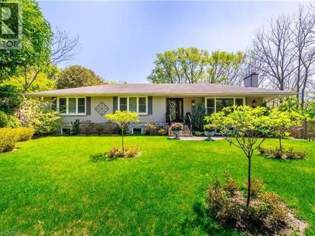 House for sale in Burlington, Ontario