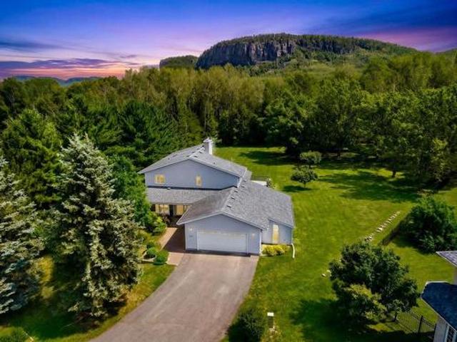 House for sale in Thunder Bay, Ontario