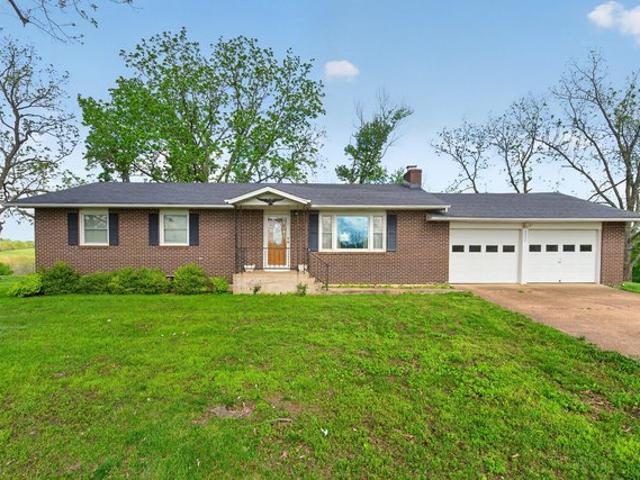 House for sale in Macomb, Missouri