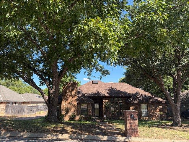House for sale in Arlington, Texas