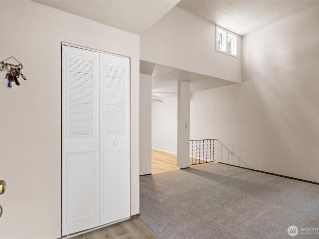 Condo for sale in Springtree Condominium, Renton