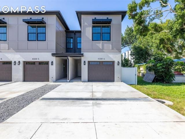 Townhouse for sale in Tampa