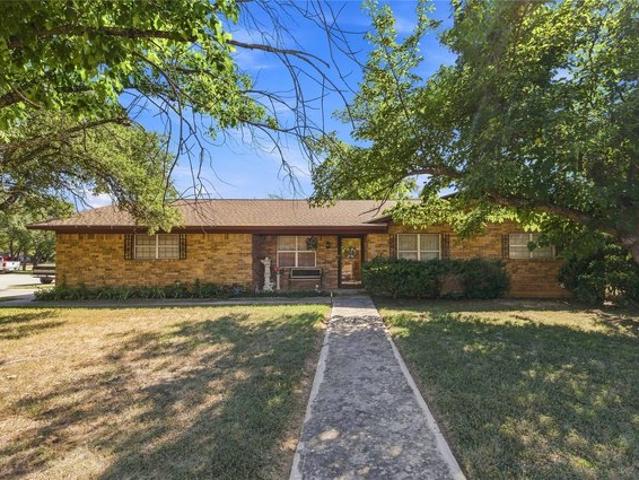 House for sale in Brownwood, Texas