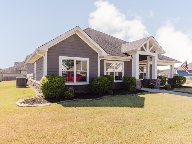 House for sale in Bryant, Saline County